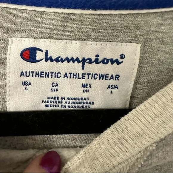 Champion Authentic Athleticwear Gray and White Crewneck Sweatshirt Size S GUC - Picture 4 of 8